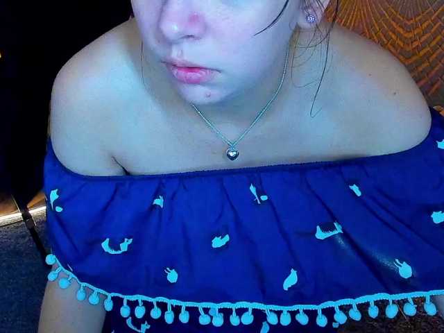 Livia-Shy — live female cam