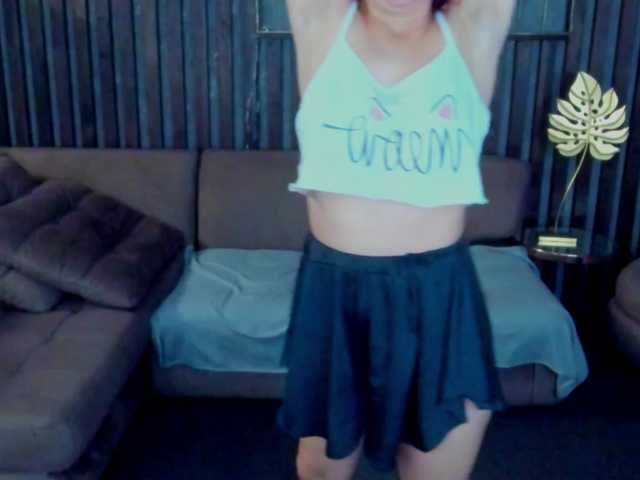 Livia-Shy live cam on BongaCams