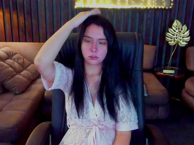 Livia-Shy live cam on BongaCams