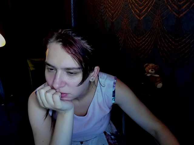 Livia-Shy live cam on BongaCams