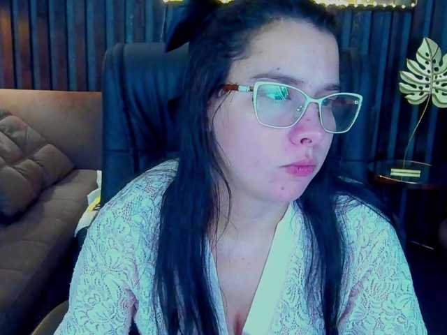 Livia-Shy live cam on BongaCams