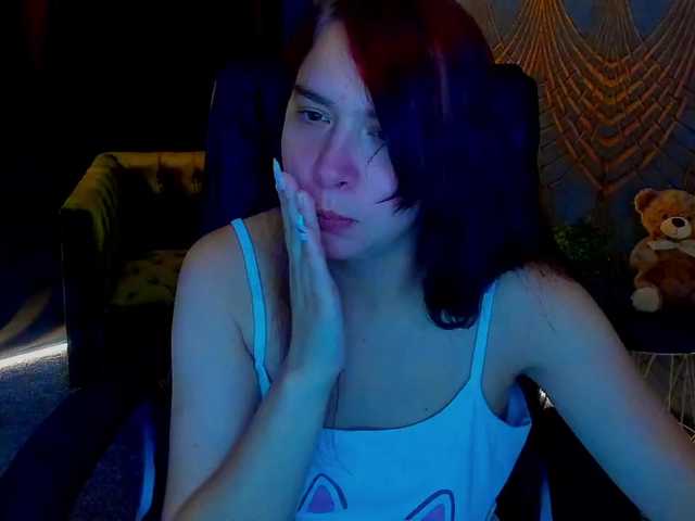 Livia-Shy live cam on BongaCams