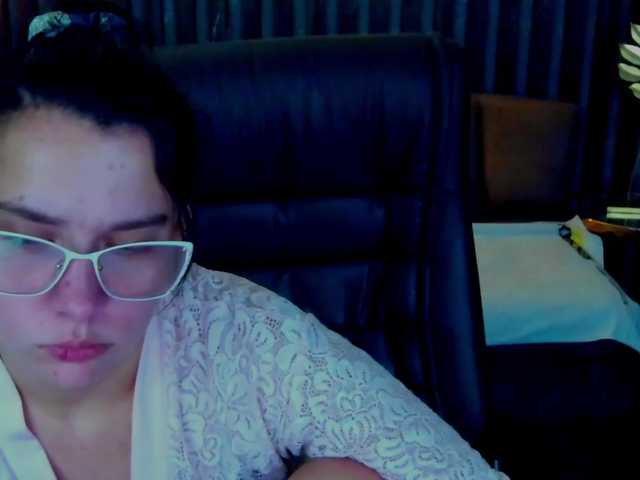 Livia-Shy live cam on BongaCams