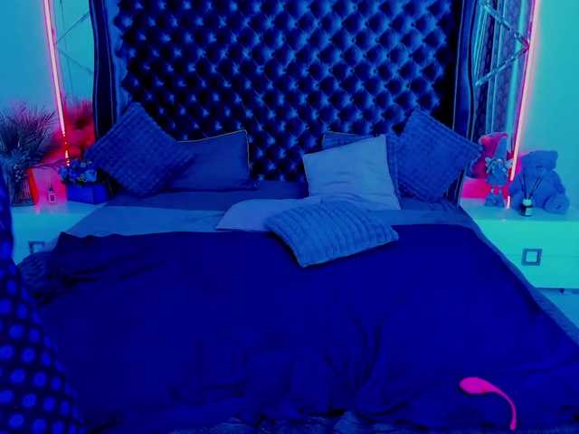 Livia-Shy live cam on BongaCams