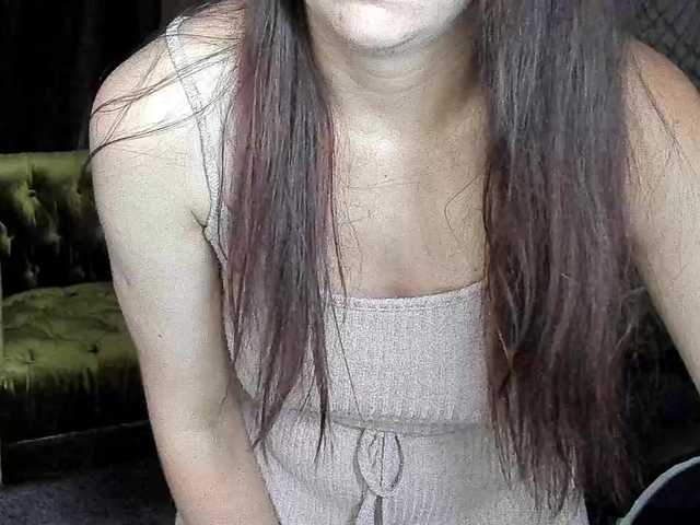 Livia-Shy live cam on BongaCams