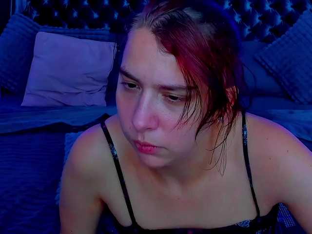 Livia-Shy live cam on BongaCams