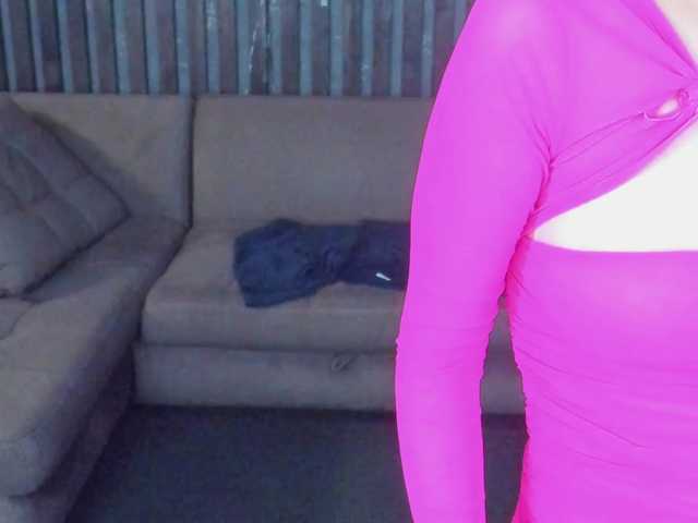 Livia-Shy live cam on BongaCams
