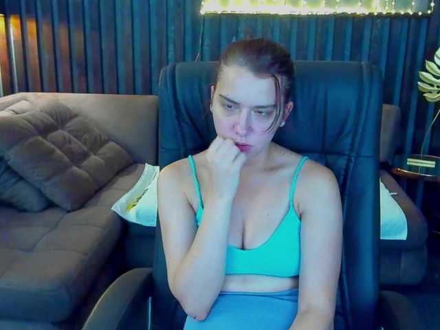 Livia-Shy live cam on BongaCams