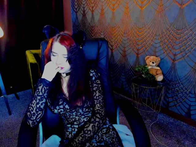 Livia-Shy live cam on BongaCams