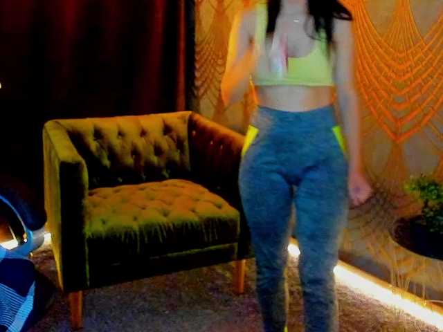 Livia-Shy live cam on BongaCams