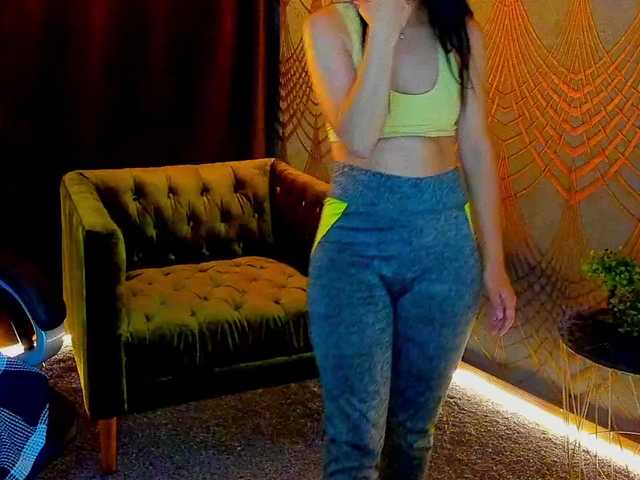 Livia-Shy live cam on BongaCams