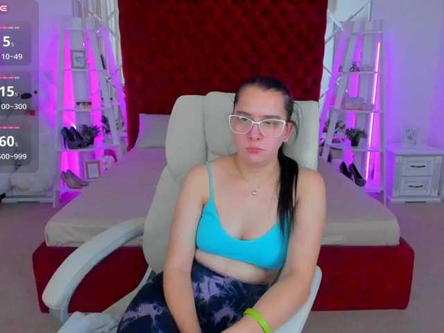 Livia-Shy live cam on BongaCams