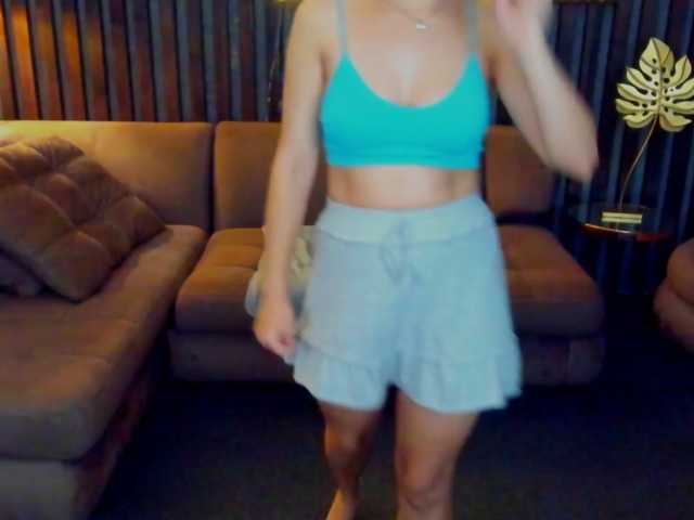 Livia-Shy live cam on BongaCams