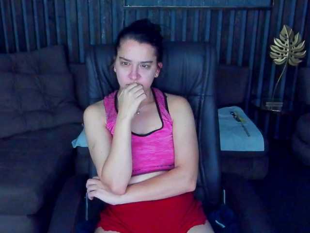 Livia-Shy live cam on BongaCams