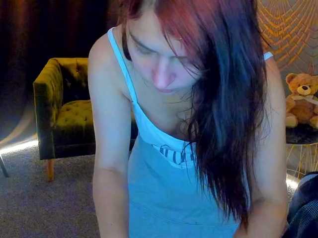 Livia-Shy live cam on BongaCams