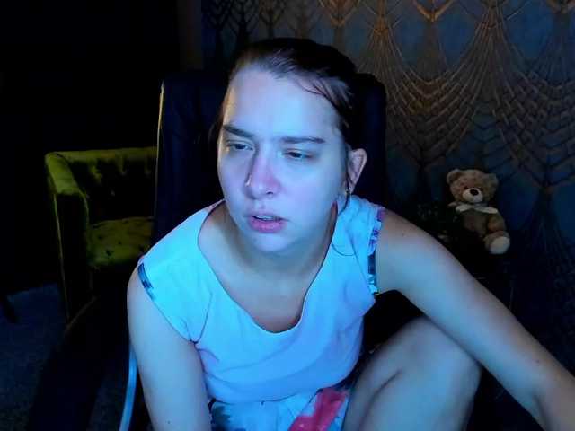 Livia-Shy live cam on BongaCams