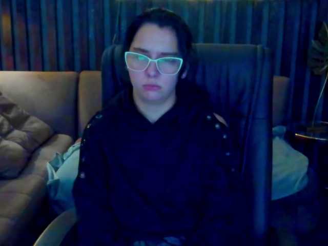 Livia-Shy live cam on BongaCams