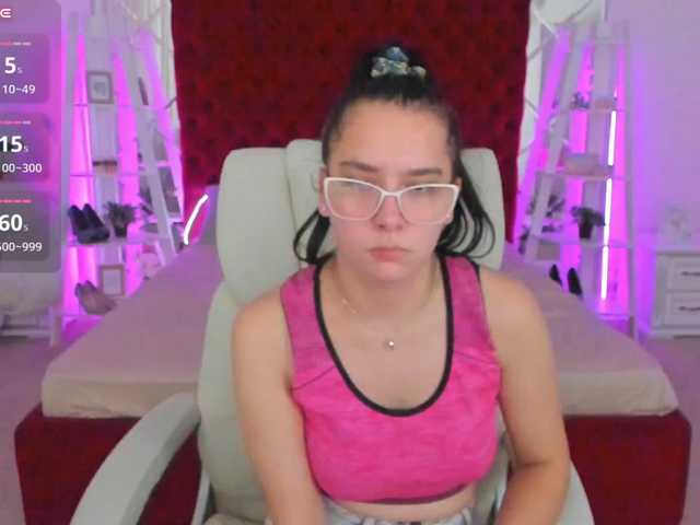 Livia-Shy live cam on BongaCams
