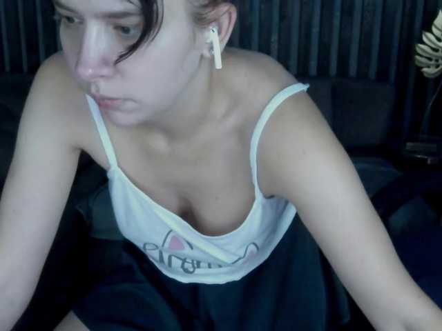 Livia-Shy live cam on BongaCams