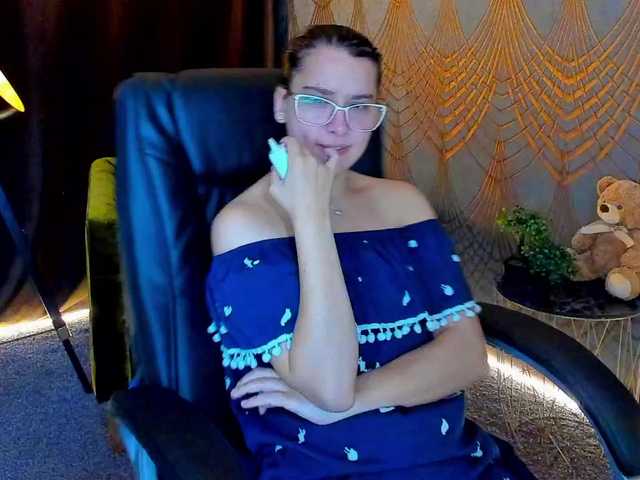 Livia-Shy