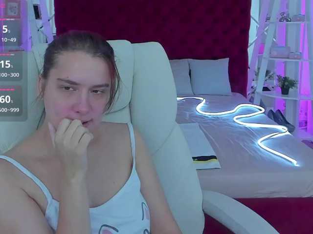 Livia-Shy live cam on BongaCams