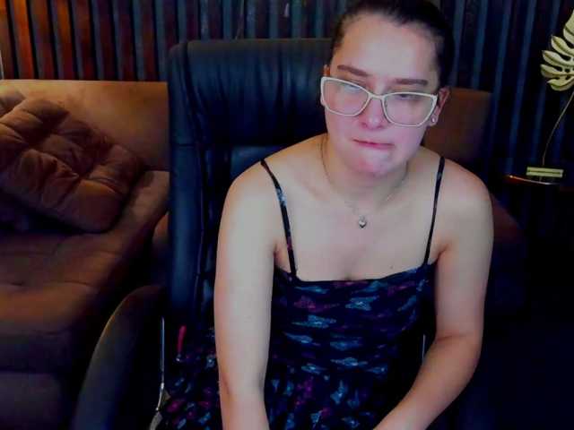 Livia-Shy live cam on BongaCams