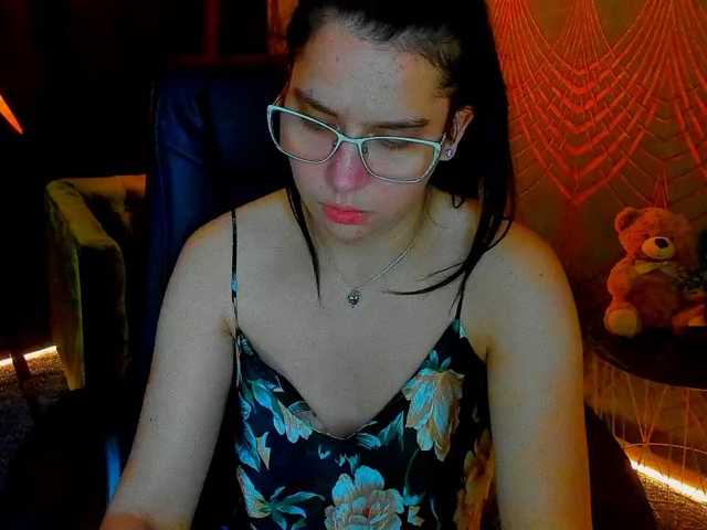 Livia-Shy live cam on BongaCams