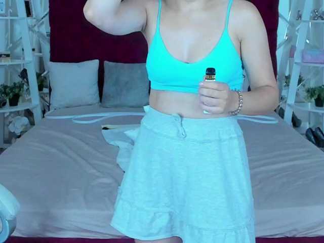 Livia-Shy live cam on BongaCams