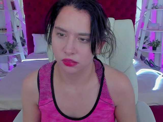 Livia-Shy live cam on BongaCams