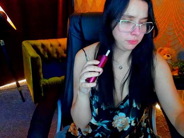 Livia-Shy live cam on BongaCams