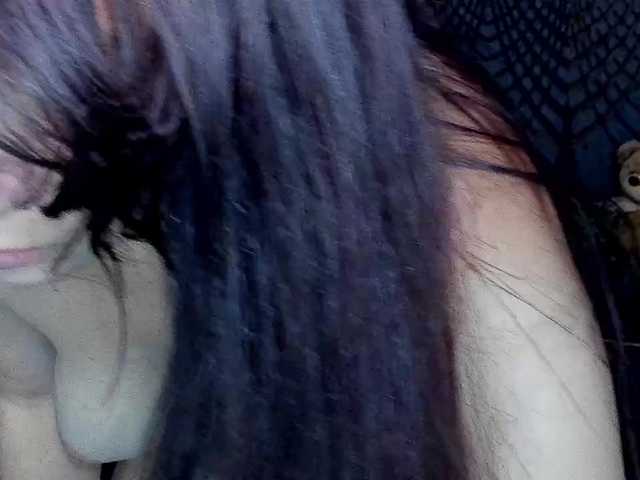 Livia-Shy live cam on BongaCams