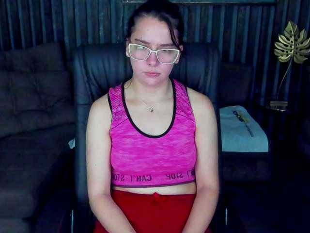 Livia-Shy live cam on BongaCams