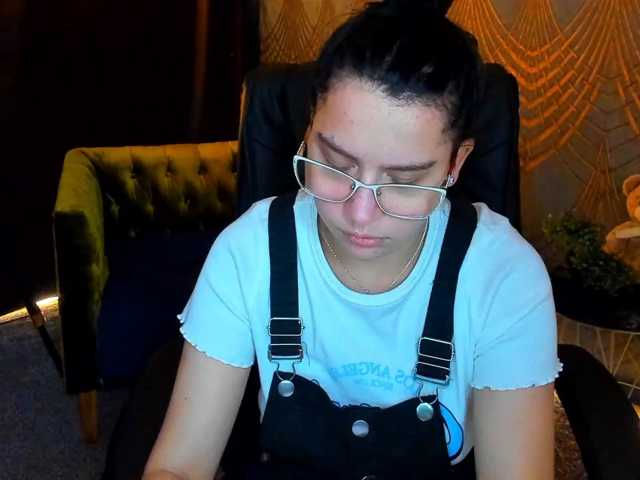 Livia-Shy