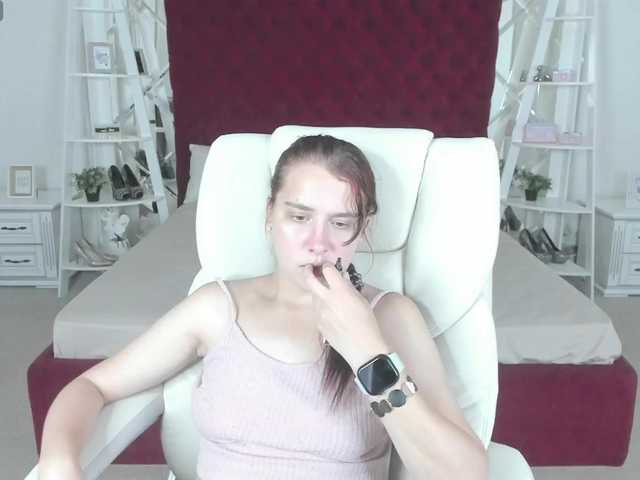 Livia-Shy live cam on BongaCams
