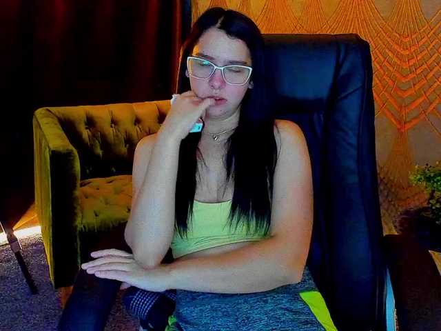 Livia-Shy live cam on BongaCams