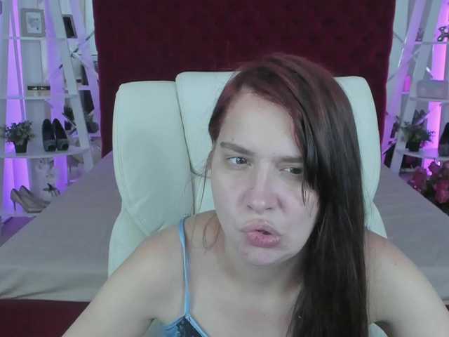 Livia-Shy live cam on BongaCams