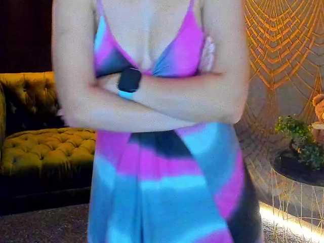 Livia-Shy live cam on BongaCams