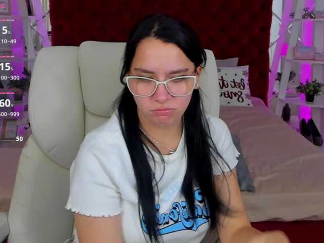 Livia-Shy live cam on BongaCams