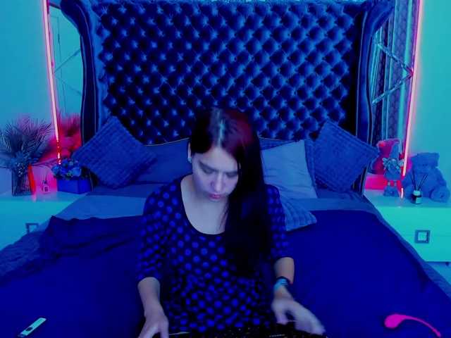 Livia-Shy live cam on BongaCams