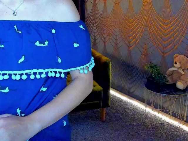 Livia-Shy