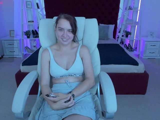 Livia-Shy live webcam show