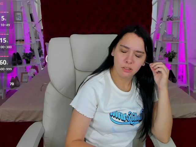 Livia-Shy live cam on BongaCams