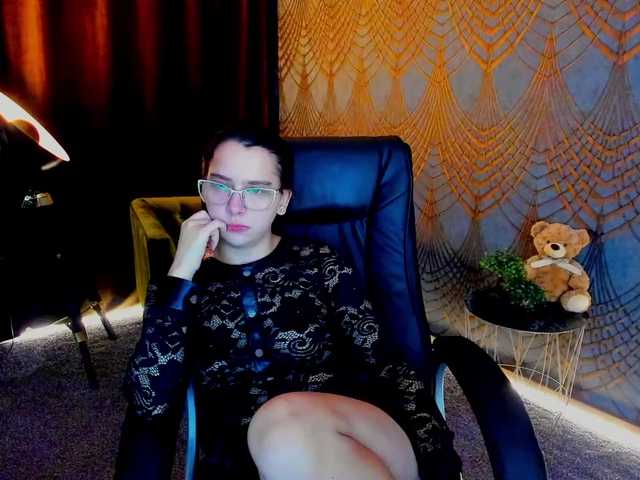 Livia-Shy live cam on BongaCams