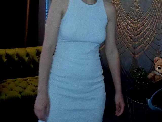 Livia-Shy live cam on BongaCams