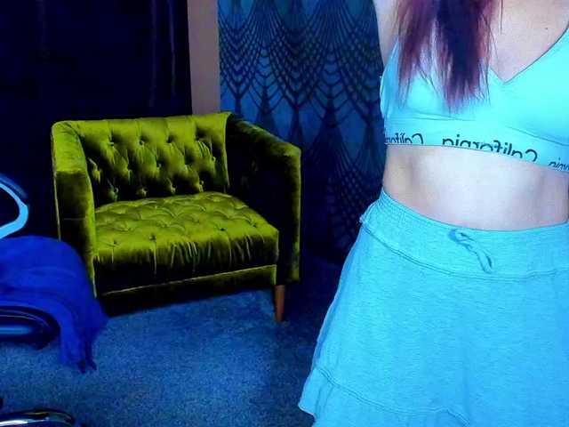 Livia-Shy live cam on BongaCams