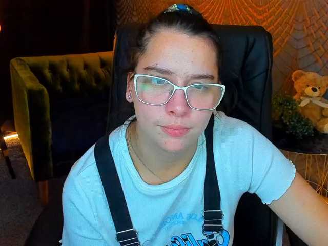 Livia-Shy