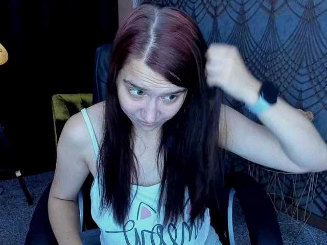 Livia-Shy live cam