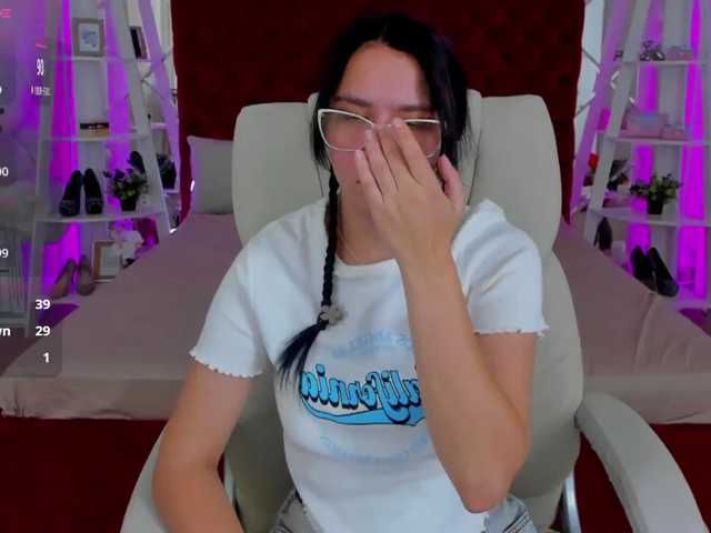 Livia-Shy live cam on BongaCams