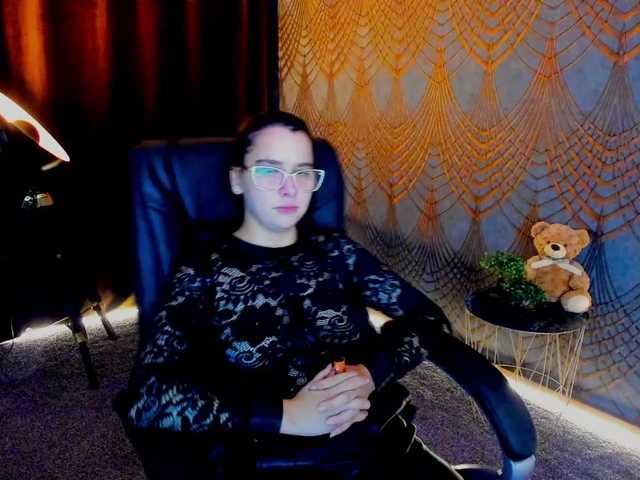 Livia-Shy live cam on BongaCams