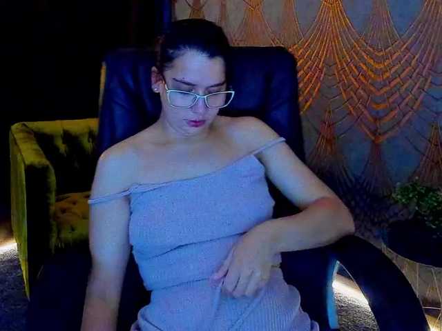 Livia-Shy live cam preview